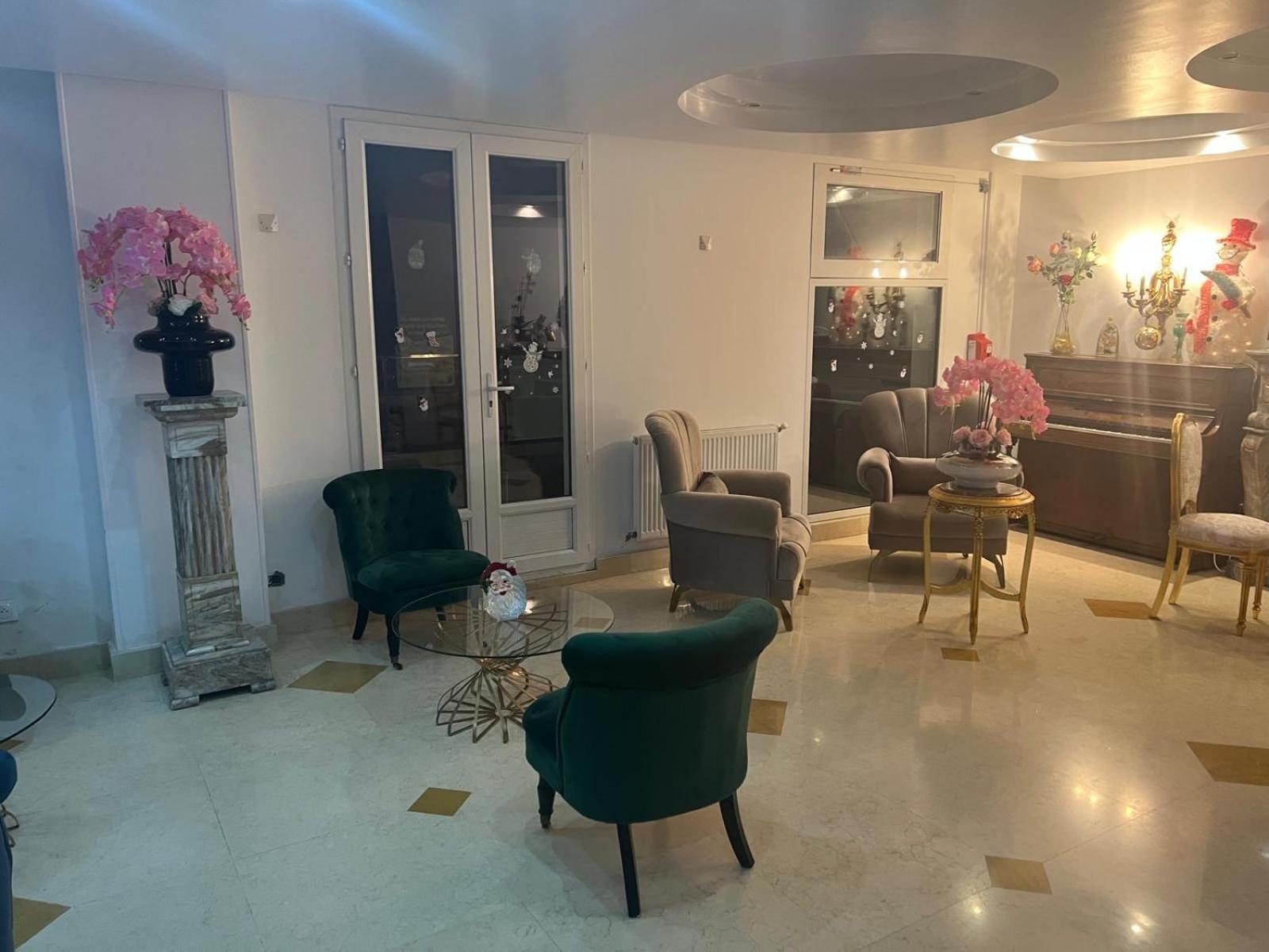 Grand Paris Hotel 2*