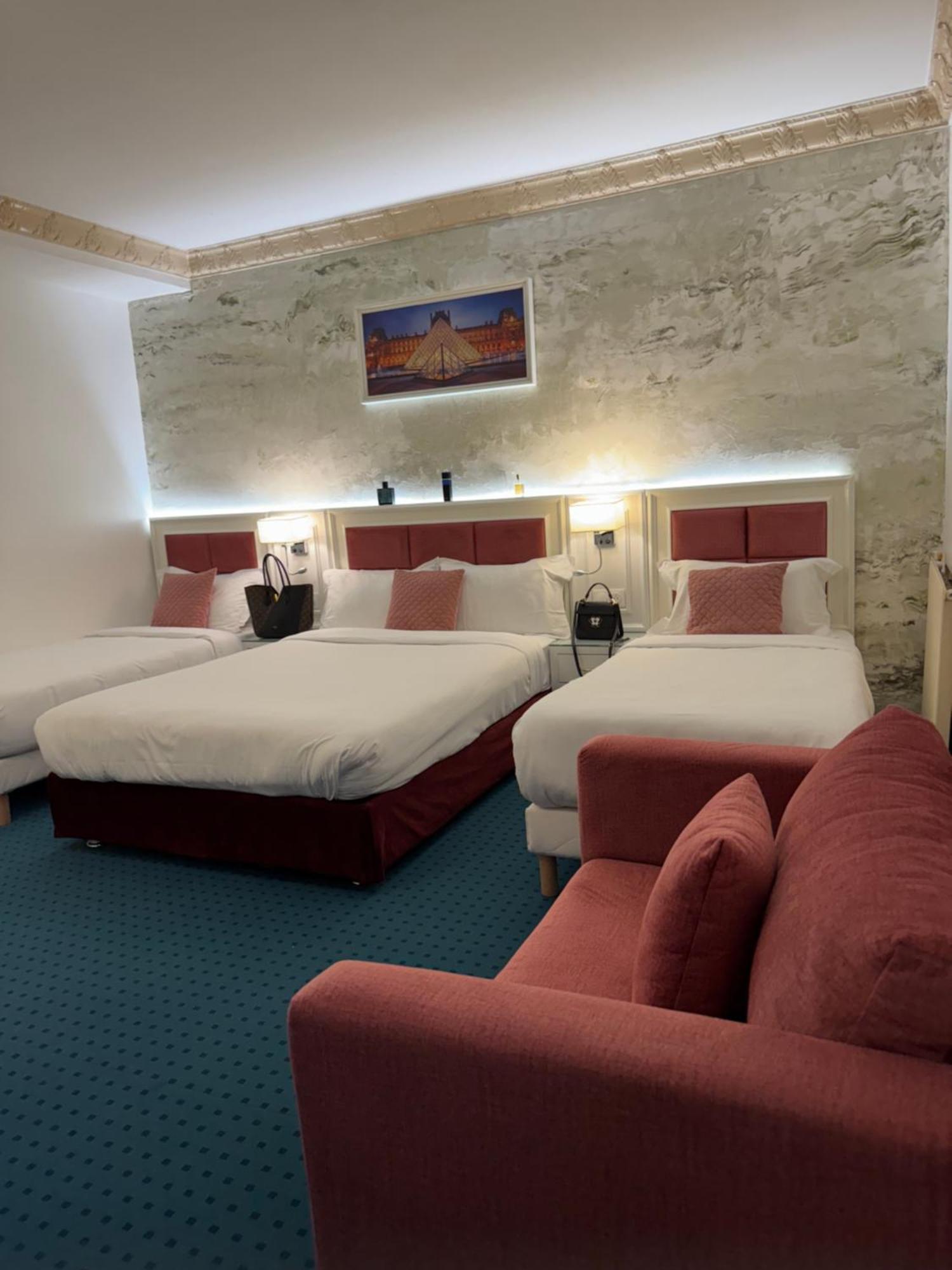 Grand Paris Hotel 2*